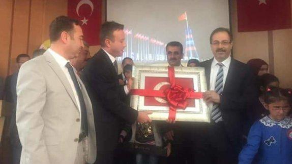 En güzel İstiklal Marşı Okuma yarışması ödül töreni 